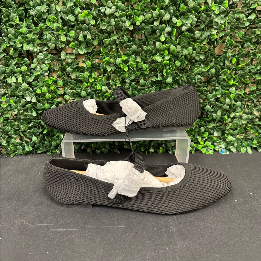 MIA Reena Flat - W8.5